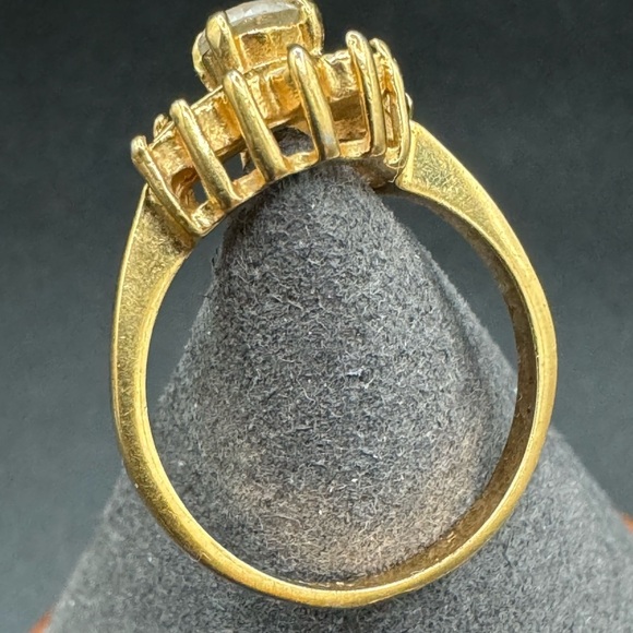 Gold Tone Cubic Zirconia Thailand Cocktail Ring in Circular Design - Picture 6 of 12